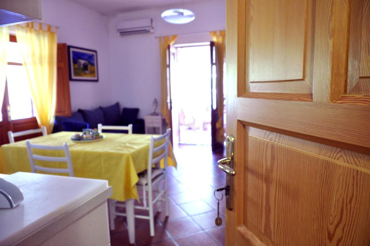 Casa La Rosa Holiday home Leni